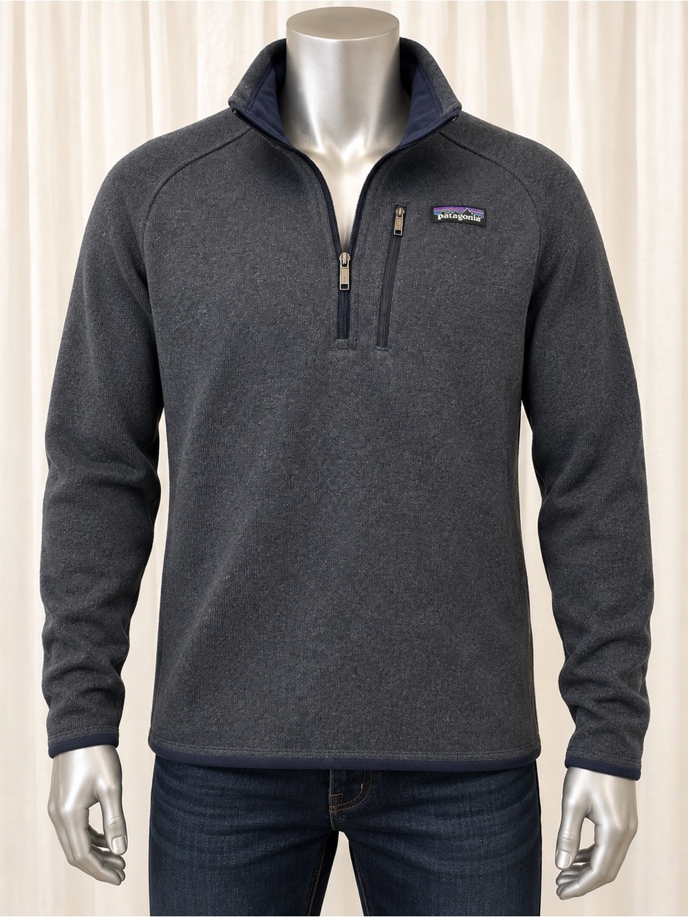 Patagonia Men’s Charcoal Gray Quarter-Zip Fleece Pullover